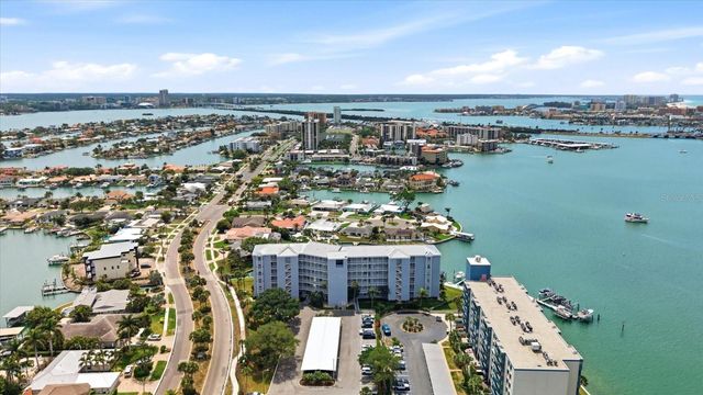 610 ISLAND WAY 201, Clearwater Beach, FL 33767