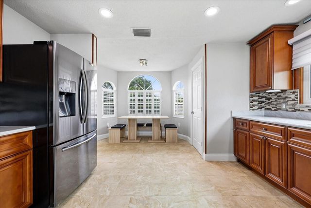 610 ISLAND WAY 201, Clearwater Beach, FL 33767
