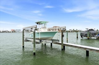 610 ISLAND WAY 201, Clearwater Beach, FL 33767
