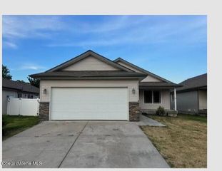 7430 N Calamonte LN, Coeur D'alene, ID 83815