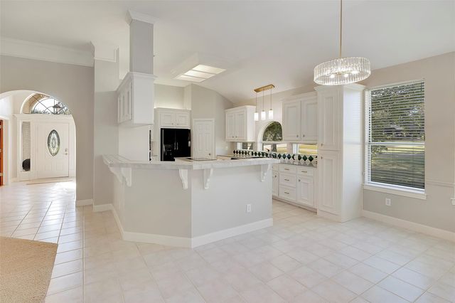 12 Monterrey Road E, Montgomery, TX 77356