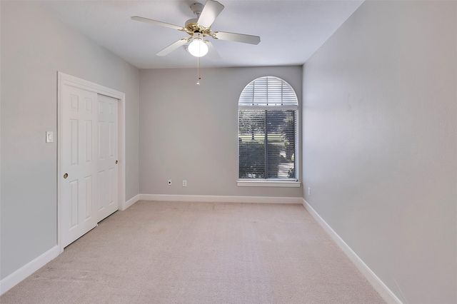 12 Monterrey Road E, Montgomery, TX 77356