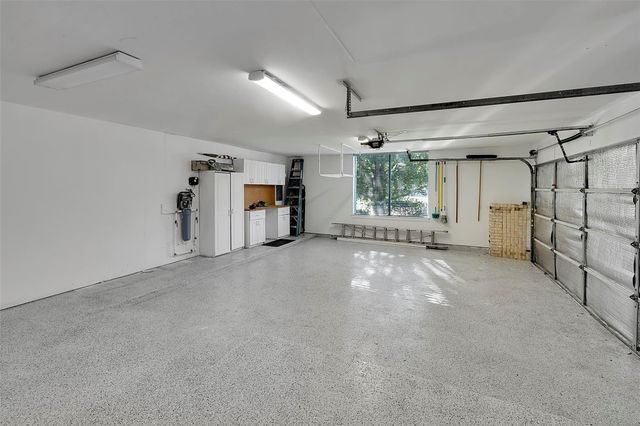 12 Monterrey Road E, Montgomery, TX 77356