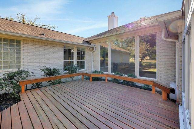 12 Monterrey Road E, Montgomery, TX 77356