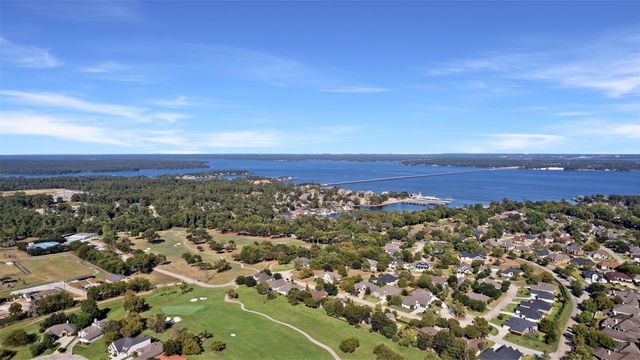 12 Monterrey Road E, Montgomery, TX 77356