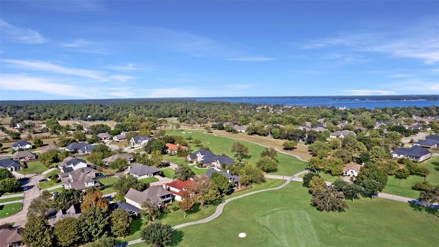 12 Monterrey Road E, Montgomery, TX 77356