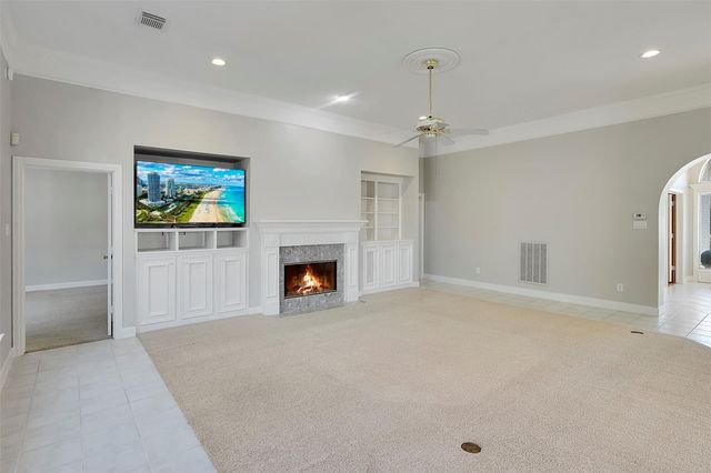 12 Monterrey Road E, Montgomery, TX 77356