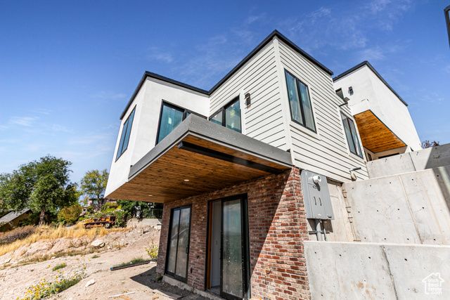 627 N DARWIN ST, Salt Lake City, UT 84103