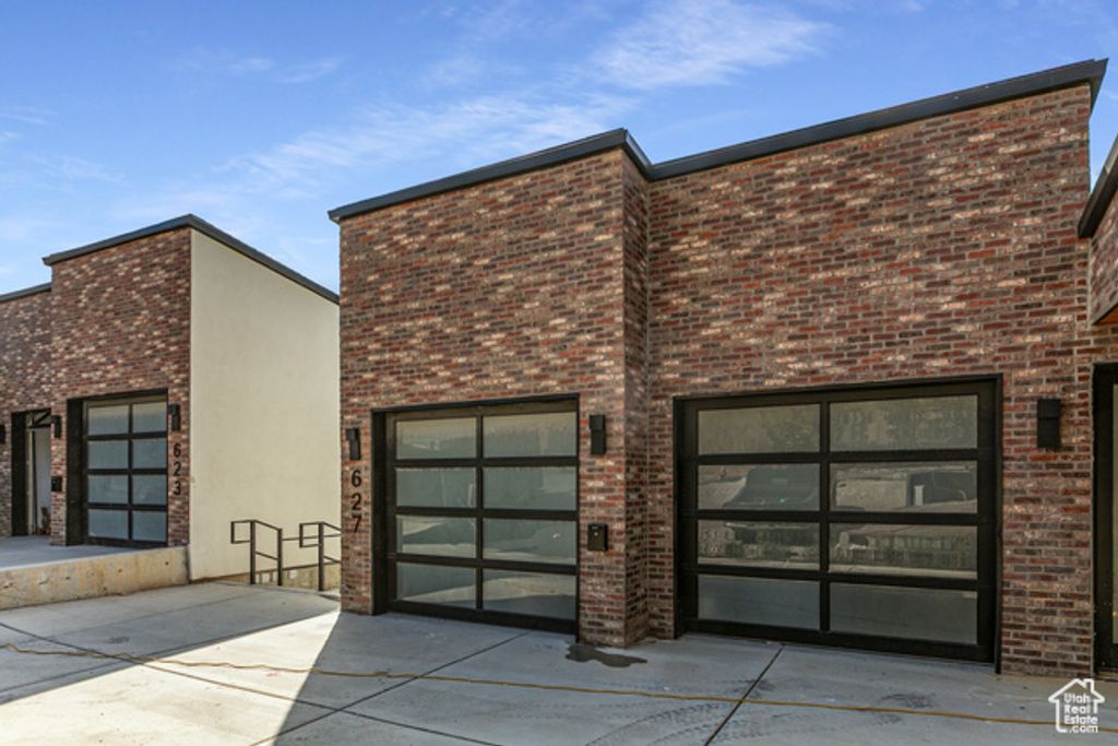 627 N DARWIN ST, Salt Lake City, UT 84103