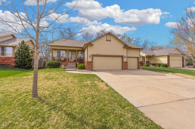 2905 E Lanners Cir, Wichita, KS 67219