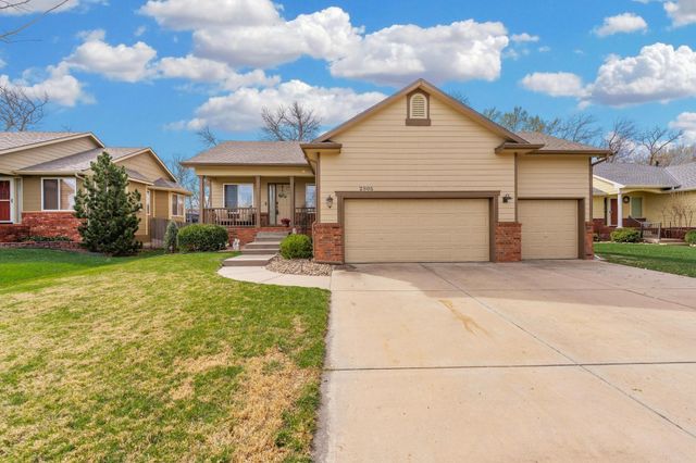 2905 E Lanners Cir, Wichita, KS 67219