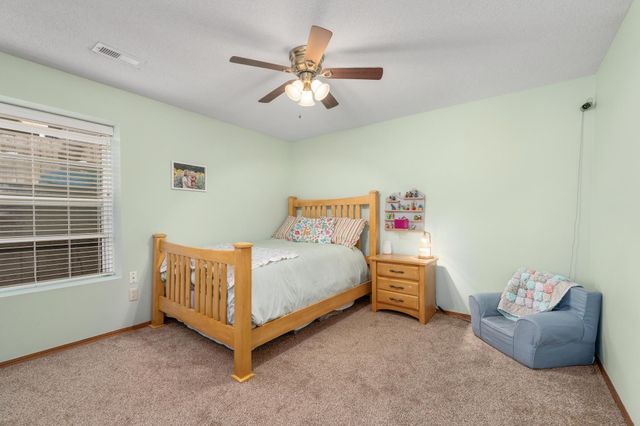 2905 E Lanners Cir, Wichita, KS 67219