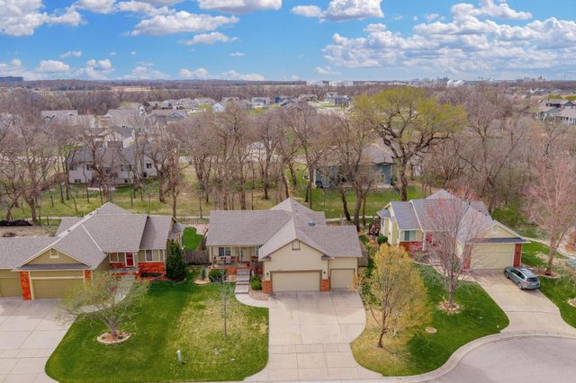 2905 E Lanners Cir, Wichita, KS 67219