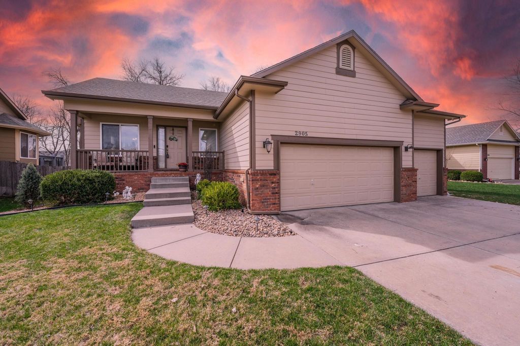 2905 E Lanners Cir, Wichita, KS 67219