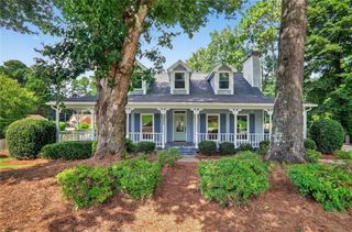 4920 Puritan Drive, Sugar Hill, GA 30518