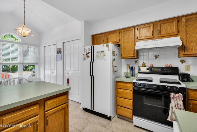 22 S Avon Drive, Jackson, NJ 08527