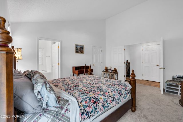 22 S Avon Drive, Jackson, NJ 08527