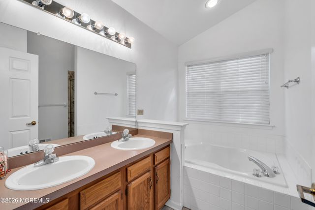 22 S Avon Drive, Jackson, NJ 08527