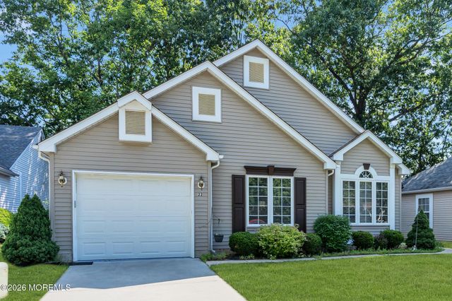 22 S Avon Drive, Jackson, NJ 08527
