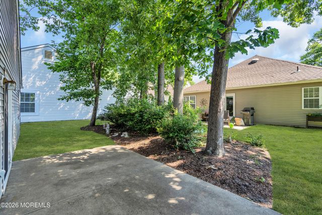 22 S Avon Drive, Jackson, NJ 08527