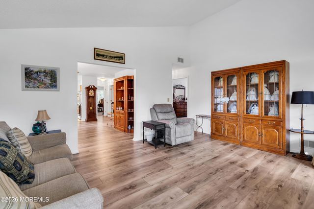 22 S Avon Drive, Jackson, NJ 08527