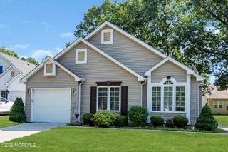 22 S Avon Drive, Jackson, NJ 08527
