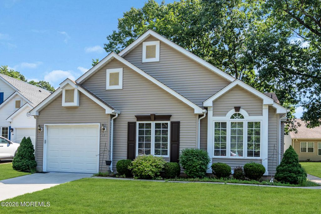 22 S Avon Drive, Jackson, NJ 08527