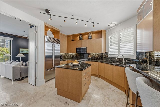 4400 Gulf Shore BLVD N 4-405, Naples, FL 34103