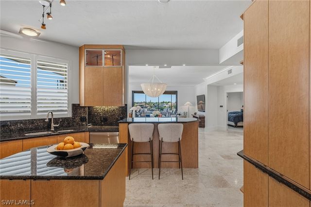 4400 Gulf Shore BLVD N 4-405, Naples, FL 34103