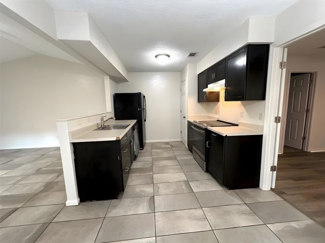 7600 Saint Amant PL A, Austin, TX 78749