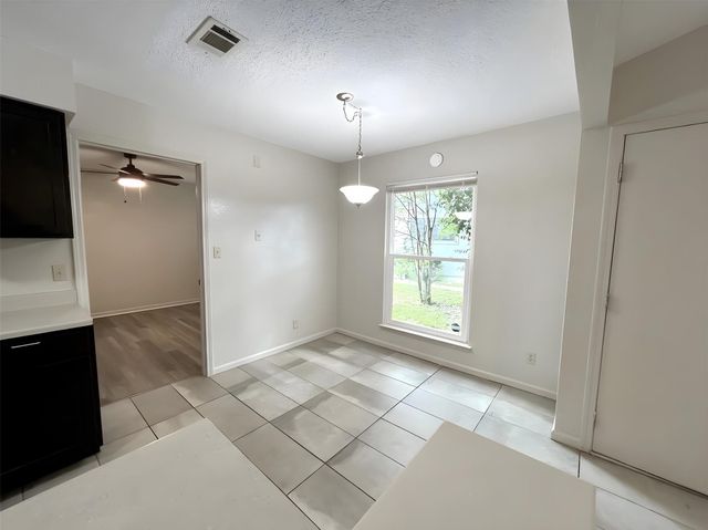 7600 Saint Amant PL A, Austin, TX 78749