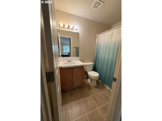 744 Nw 3RD Ave, Canby, OR 97013