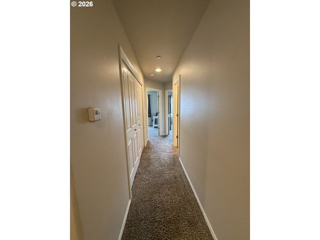 744 Nw 3RD Ave, Canby, OR 97013