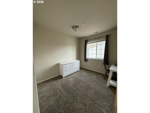 744 Nw 3RD Ave, Canby, OR 97013