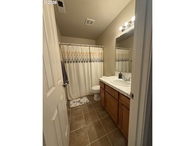 744 Nw 3RD Ave, Canby, OR 97013