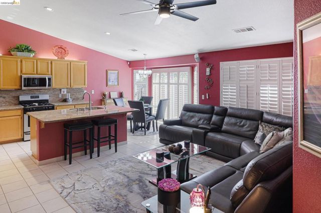 4657 Arabian Way, Antioch, CA 94531