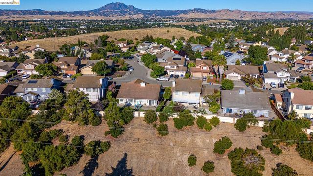 4657 Arabian Way, Antioch, CA 94531