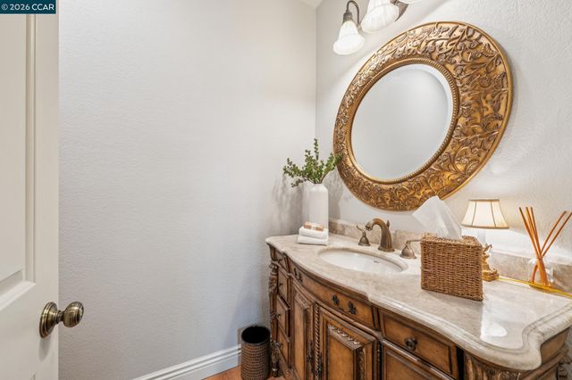 3271 Blackhawk Meadow Dr, Danville, CA 94506