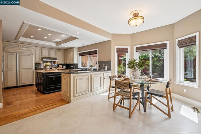 3271 Blackhawk Meadow Dr, Danville, CA 94506