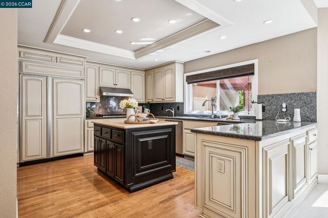 3271 Blackhawk Meadow Dr, Danville, CA 94506