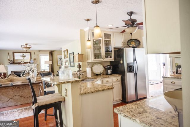 166 Oakwood Trail, Mcdonough, GA 30252