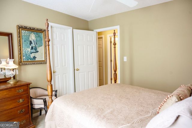 166 Oakwood Trail, Mcdonough, GA 30252