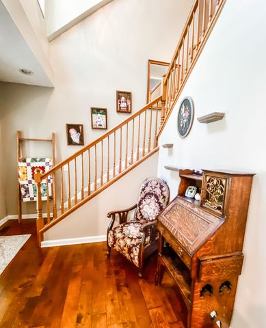 1006 Clearview Pt, Cottontown, TN 37048