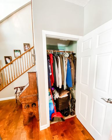 1006 Clearview Pt, Cottontown, TN 37048