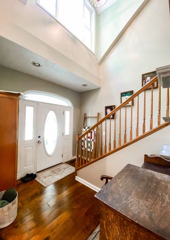 1006 Clearview Pt, Cottontown, TN 37048