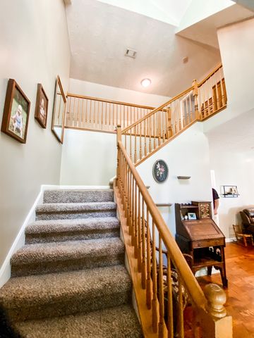 1006 Clearview Pt, Cottontown, TN 37048