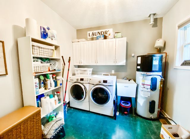 1006 Clearview Pt, Cottontown, TN 37048
