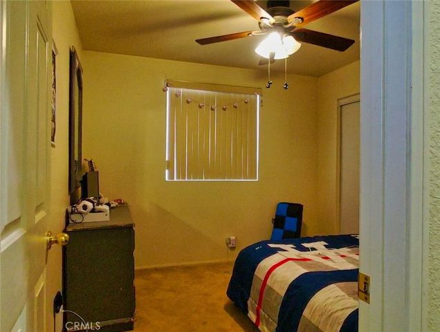 21172 Burgundy, Apple Valley, CA 92308