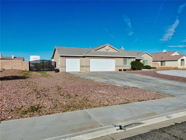 21172 Burgundy, Apple Valley, CA 92308