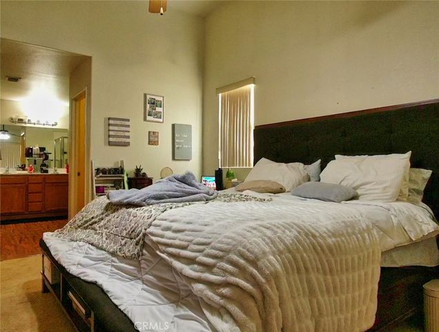 21172 Burgundy, Apple Valley, CA 92308